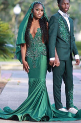 V-Neck Mermaid Sleeveless Beading Sweep Train Emerald Green Prom Dresses