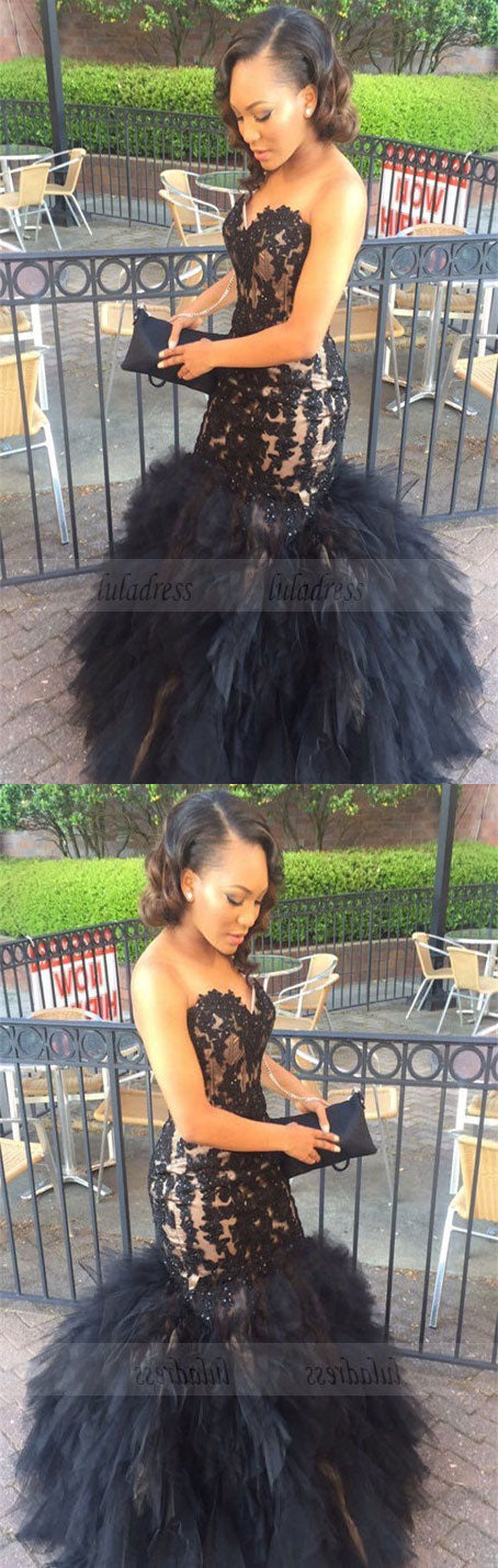 Sweetheart Lace Appliques Mermaid Black Sleeveless Tulle Ruffles Puffy Prom Dress