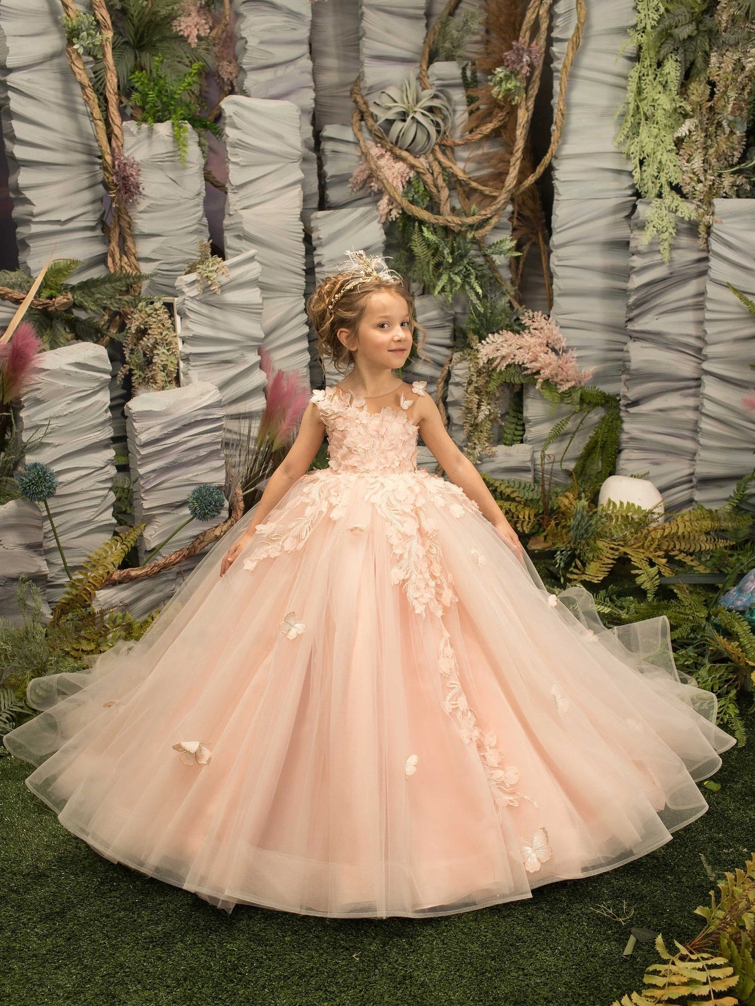 Vintage Sleeveless Ball Gown Appliques Flower Girls Dress