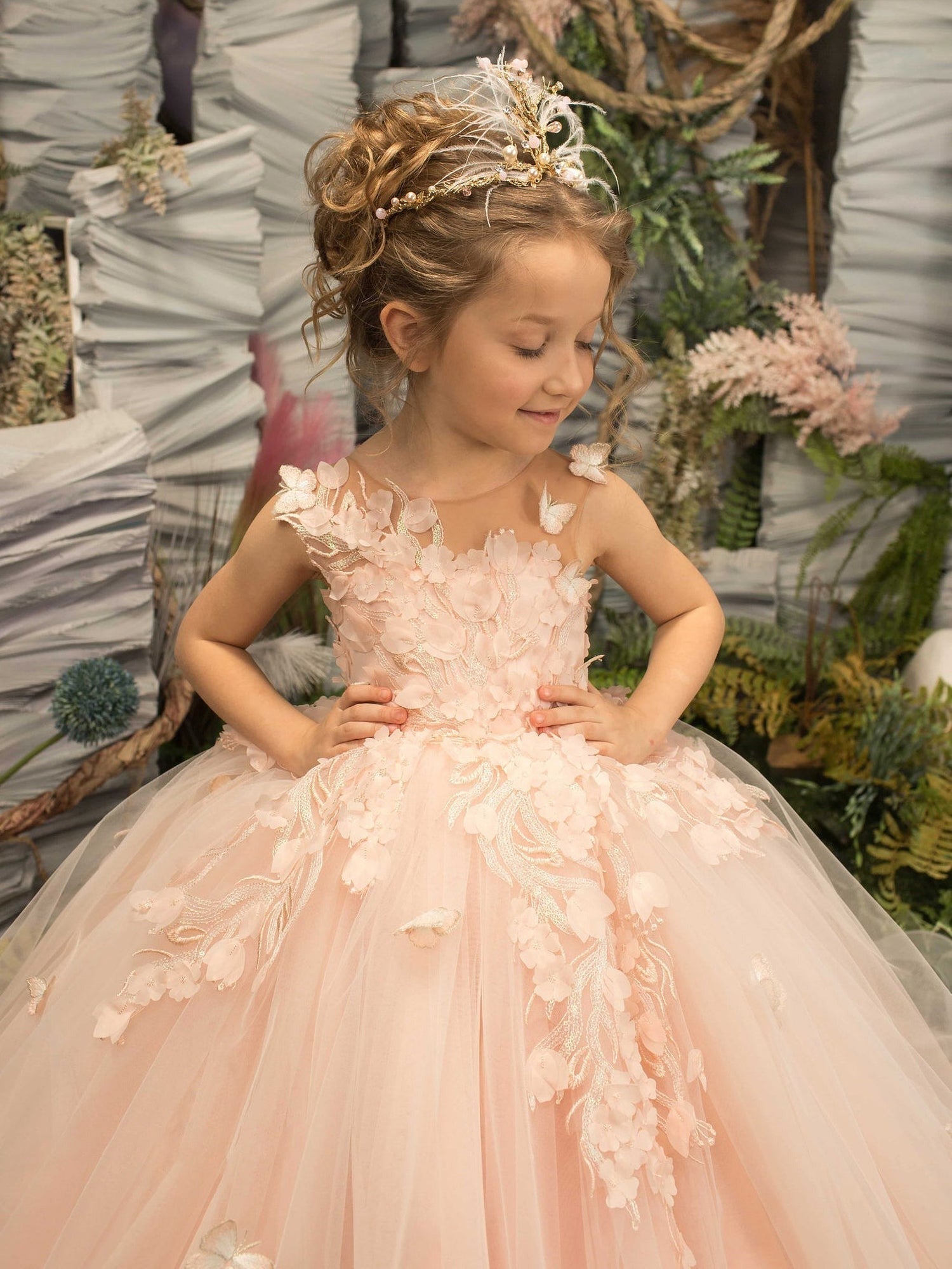Vintage Sleeveless Ball Gown Appliques Flower Girls Dress