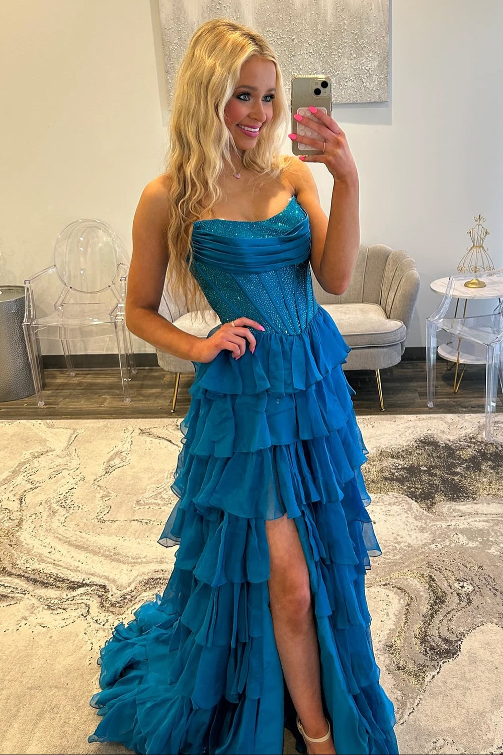 A Line Scoop Neck Chiffon Tiered Long Prom Dresses