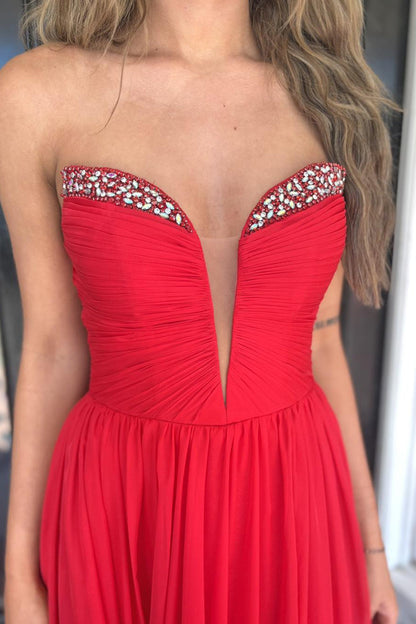 Robes de bal longues en mousseline rouge avec col en V et coupe trapèze