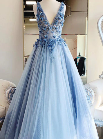 Blue Tulle V-neck Appliques Beading A Line Prom Dresses