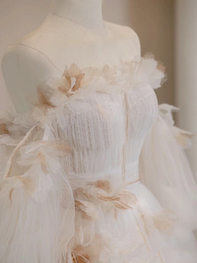 Robes de bal longues en tulle blanc à manches longues, plissées, décolleté épaules dénudées, coupe trapèze