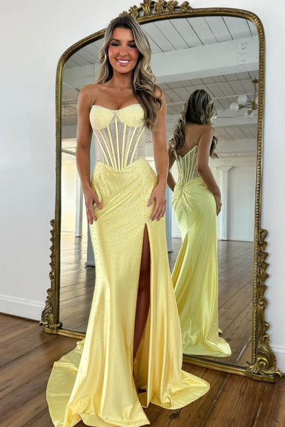 Robe de bal bustier jaune avec corsage et perles, coupe sirène