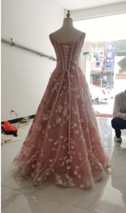 Robes de bal longues rose en tulle avec bretelles en dentelle, coupe trapèze