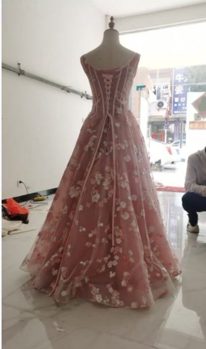 Robes de bal longues rose en tulle avec bretelles en dentelle, coupe trapèze