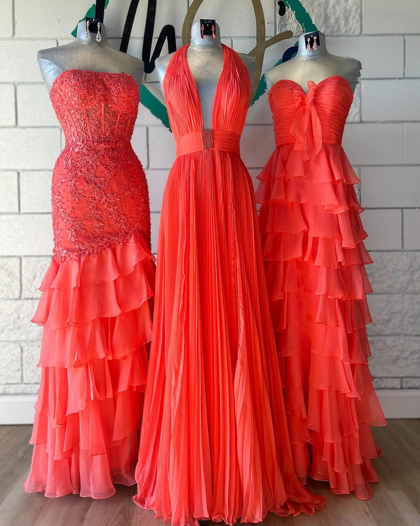 Chiffon A-Line Sweetheart Zipper Back Tiered Prom Dresses