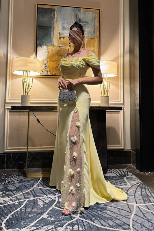 Robes de soirée jaunes en satin épaules dénudées coupe sirène élégantes