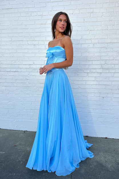 Robes de bal longues en mousseline bleue ligne A coupe cœur