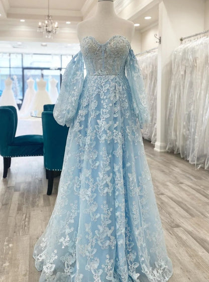Robes de bal longues bleu tulle papillon manches longues ligne A
