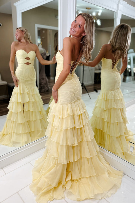 Robes de bal sirène en mousseline étagée avec découpe en cœur et motif jonquille