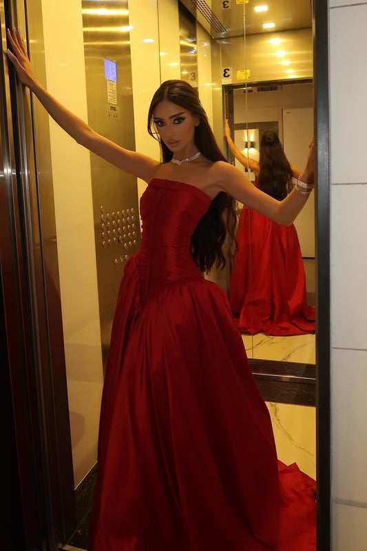 Robes de soirée longues rouges bustier coupe princesse