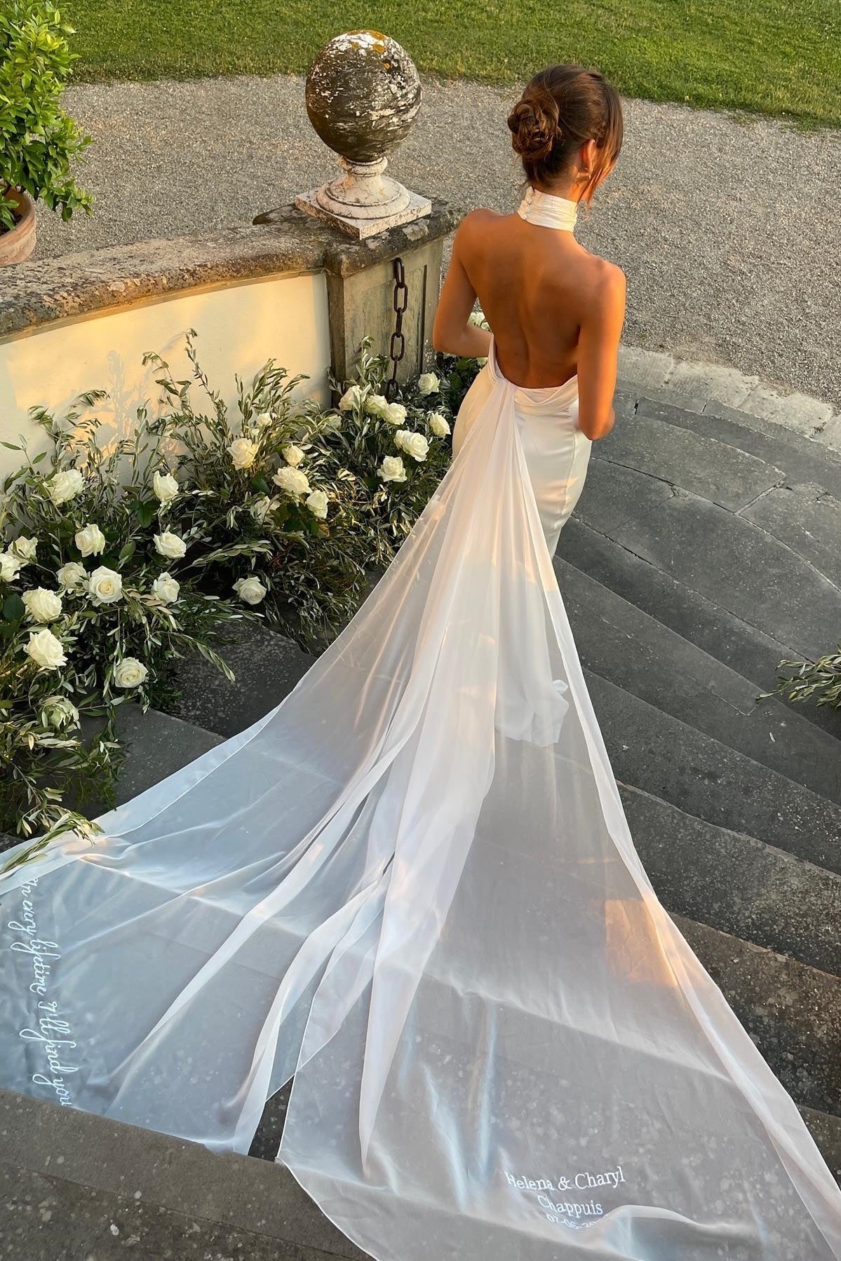 Elegant Mermaid Halter Neck White Long Bridal Dresses Pic Color / US18 Elegant Mermaid Halter Neck White Long Bridal Dresses Pic Color / US18
