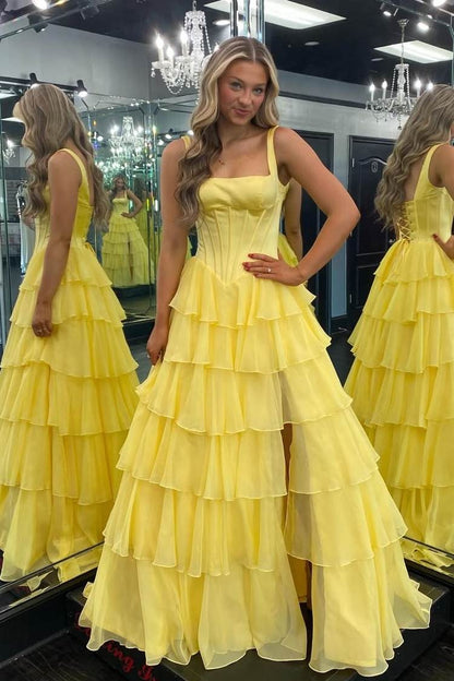 Robe de bal longue en mousseline à volants étagés, jaune, coupe trapèze, encolure carrée