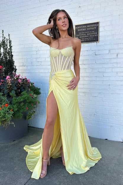 Robe de bal longue en satin jaune à corset sirène sans bretelles