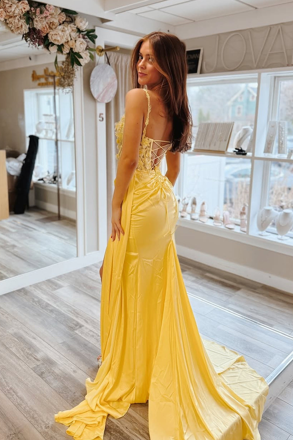 Sheath Mermaid Sweetheart Yellow Satin Prom Dresses