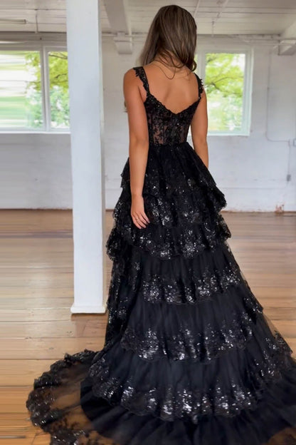 Robes de bal longues en dentelle à plusieurs niveaux, coupe trapèze et épaules dénudées