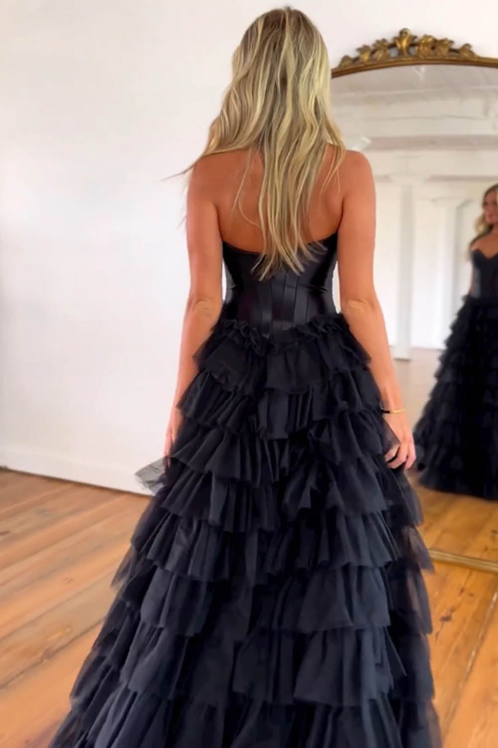 A-Line Sweetheart Black Long Ruffle Tulle Prom Dresses