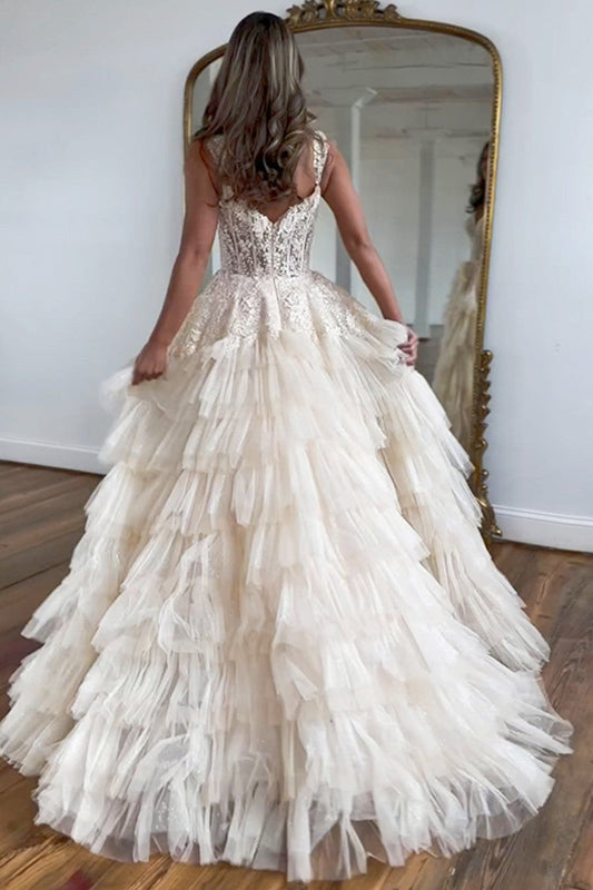 Robes de bal longues en tulle ligne A couleur champagne