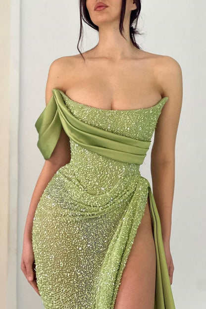 Robes de soirée longues vert sauge sirène épaules dénudées