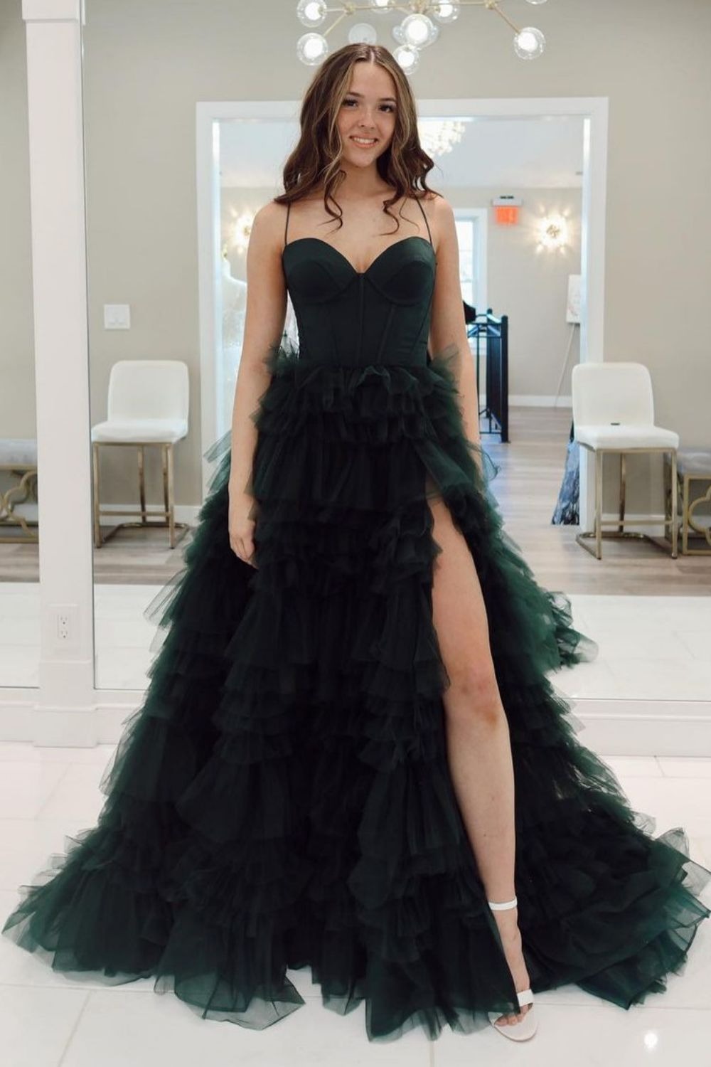 Dark Green A-Line Spaghetti Straps Long Tulle Prom Dress