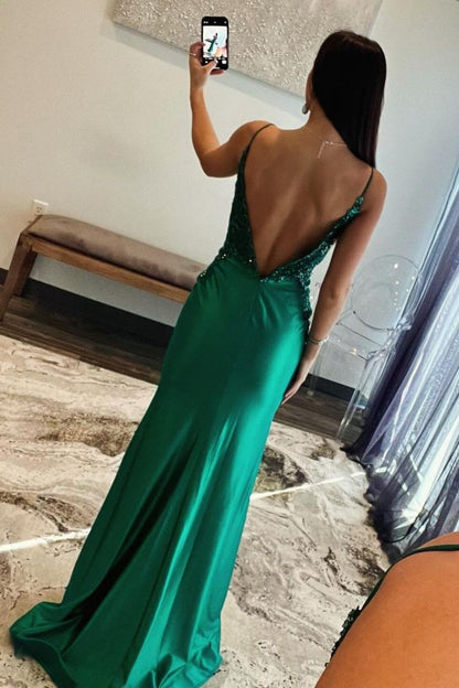 Robe de bal sirène en satin vert foncé à fines bretelles et dos ouvert
