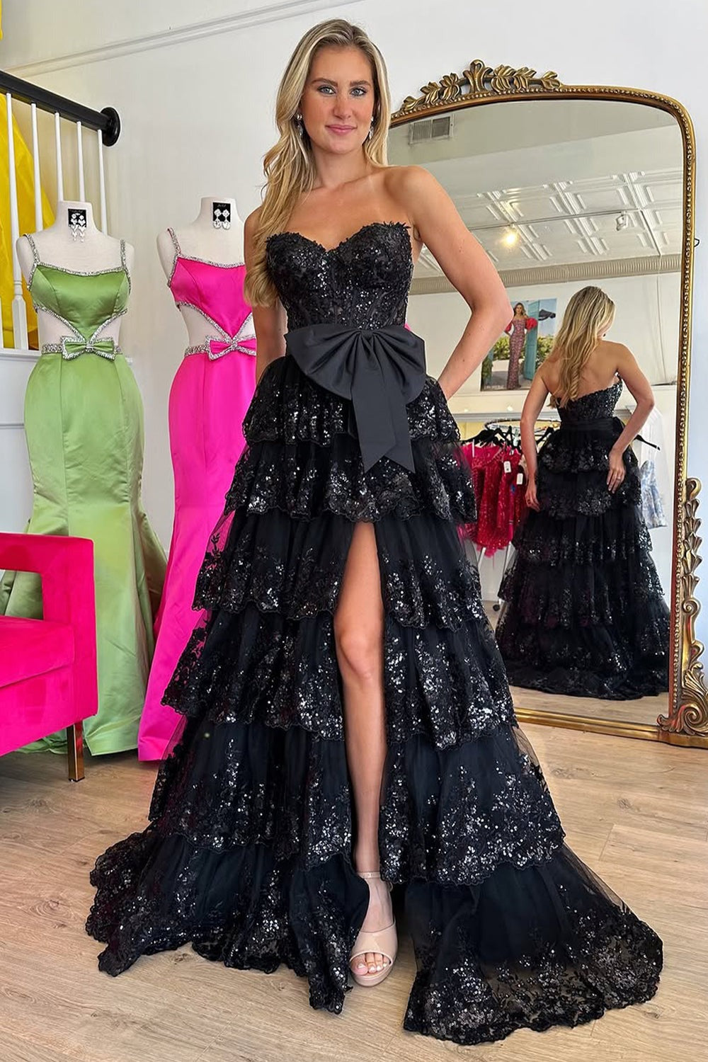 Robes de bal longues en tulle rose coupe trapèze, bustier en cœur, à volants, avec paillettes
