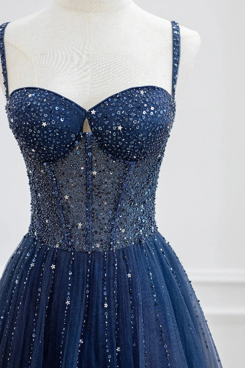 Robes de bal de forme trapèze bleues à fines bretelles spaghetti, en tulle et ornées de perles