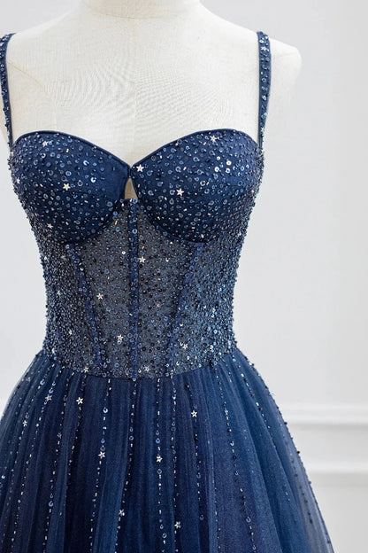Robes de bal de forme trapèze bleues à fines bretelles spaghetti, en tulle et ornées de perles