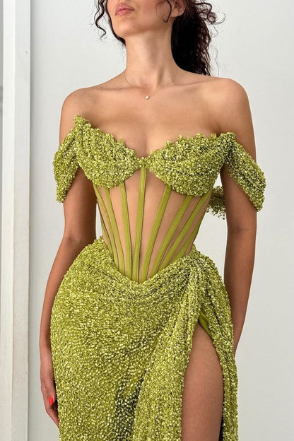 Robes longues de soirée vertes scintillantes sirène avec épaules dénudées