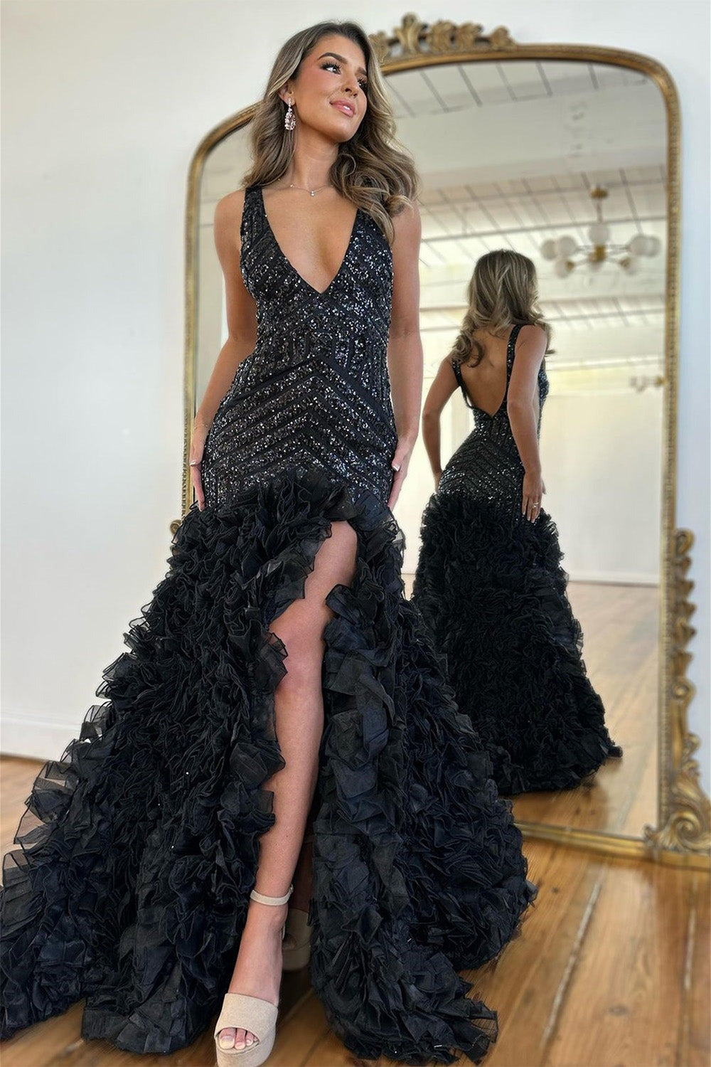 Robe de soirée longue noire sirène à sequins avec décolleté en V