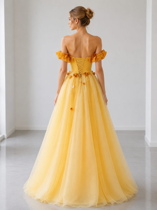 Robes de bal évasées en tulle jaune avec applications et épaules dénudées