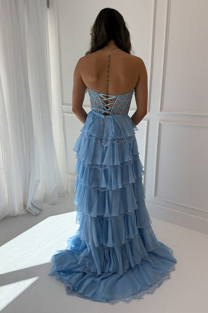 Robes de bal trapèze en mousseline de soie bleu clair à volants et en cœur