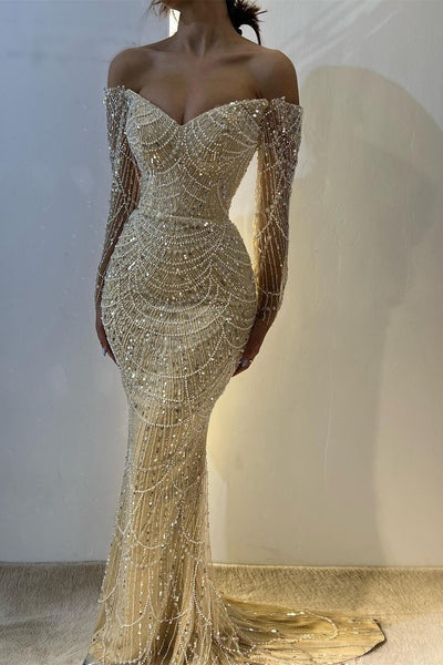 Robes de bal sirène champagne à épaules dénudées et manches longues, ornées de perles et de perles