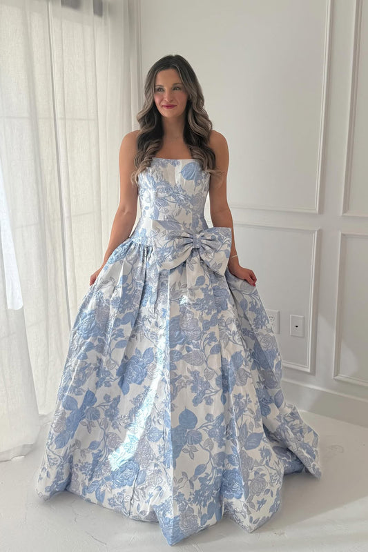 Robes de bal longues en satin jacquard sans bretelles coupe trapèze
