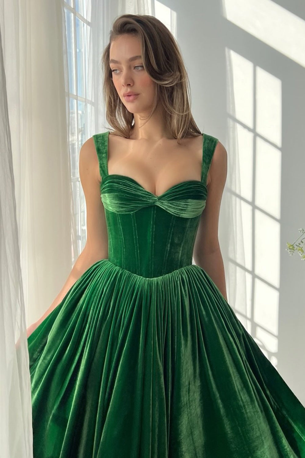 A-Line Sweetheart Green Velvet Tea Length Formal Prom Party Dress