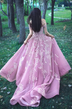 Off The Shoulder Tulle Prom Dresses Ball Gown With Lace Appliques