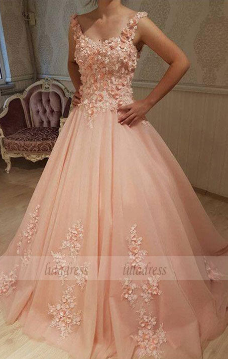 Chic Lace Flowers Embroidery Sweetheart  Ball Gowns Wedding Dresses For Bride