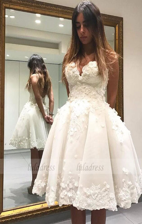 Ball Gown Sweetheart Short Ivory Tulle Homecoming Dress with Appliques