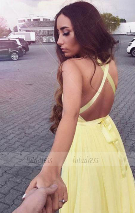 Charming A-Line V-Neck Yellow Tulle Homecoming/Prom Dress
