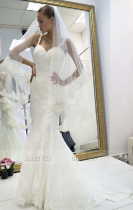 Spaghetti Straps Appliques Open Back Mermaid Wedding Dress