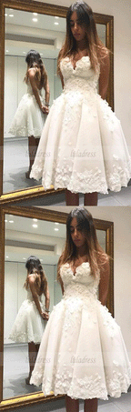 Ball Gown Sweetheart Short Ivory Tulle Homecoming Dress with Appliques