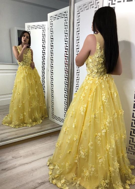 Sleeveless Appliques A Line Long Prom Dresses