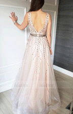 Gorgeous Tulle V-neck Neckline A-line Prom Dresses With Beading