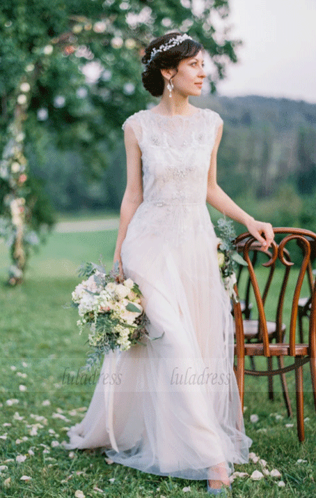 A Line Round Neck Short Sleeves Lace Wedding Dresses